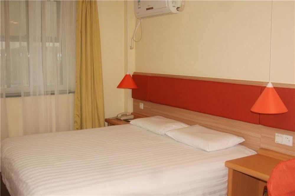 Home Inn Fuqin - เฉิงตู ภายนอก รูปภาพ