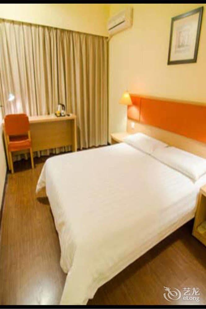 Home Inn Fuqin - เฉิงตู ภายนอก รูปภาพ
